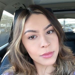 Meet your Posher, Isabel